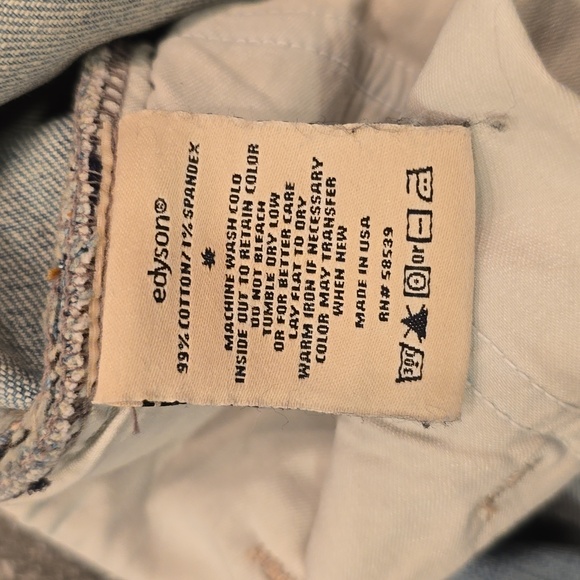 NWT Revolve Edyson Delon High Rise Short, distressed, in light park wash, $148 - Picture 6 of 10